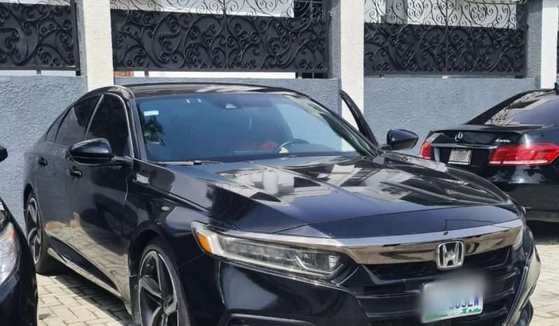 
								2019 Honda Accord full									