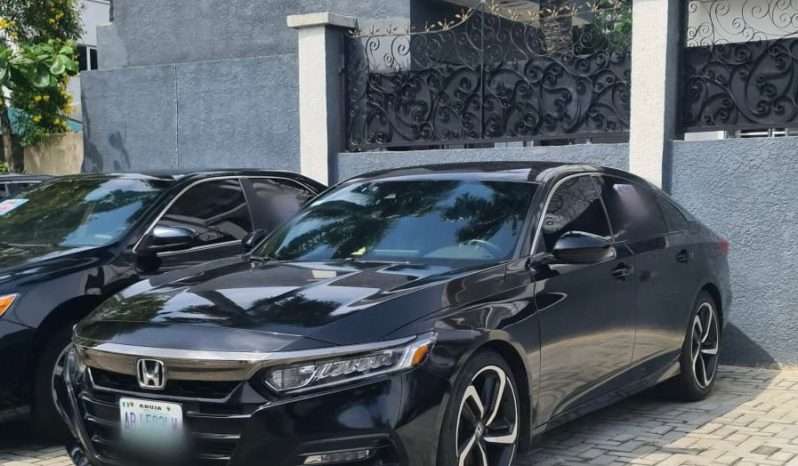 
								2019 Honda Accord full									