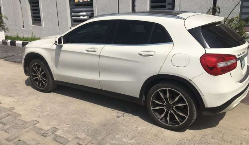 
								2016 Mercedes-Benz GLA 250 full									