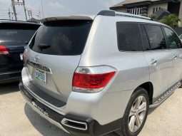 
										toyota highlander full									