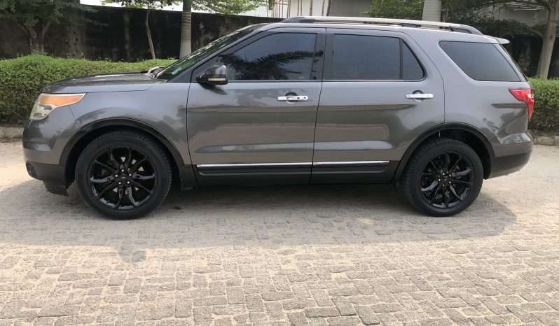 
								ford explorer full									