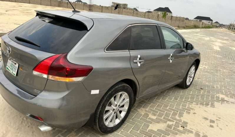 
								2012 Toyota Venza full									