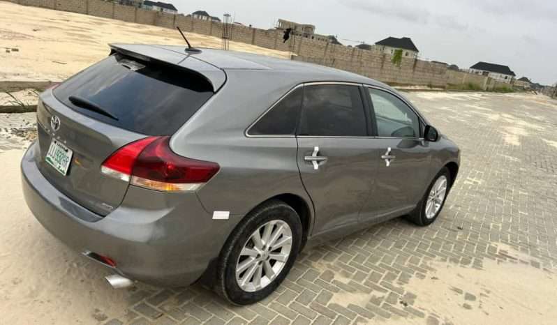 
								2012 Toyota Venza full									