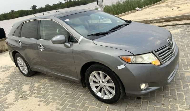 
								2012 Toyota Venza full									