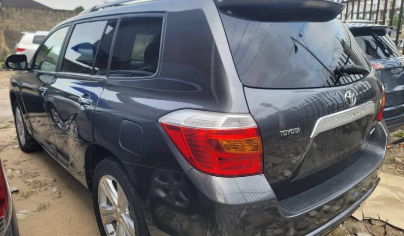 
								2009 Toyota Highlander full									