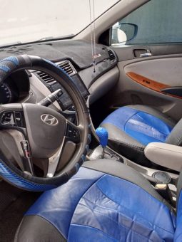 
										2013 Hyundai Accent full									