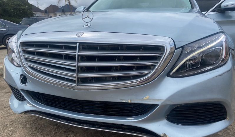 
								2015 Mercedes-Benz C 300 full									