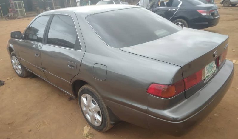 
								2002 Toyota Camry full									