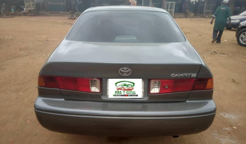 
								2002 Toyota Camry full									