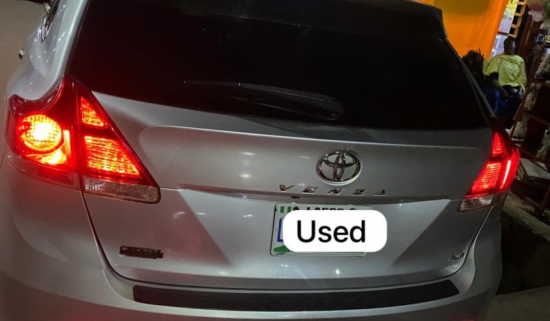 
								2012 Toyota Venza full									