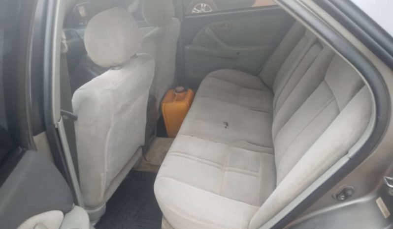 
								2002 Toyota Camry full									