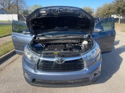 
										2016 Toyota Highlander full									