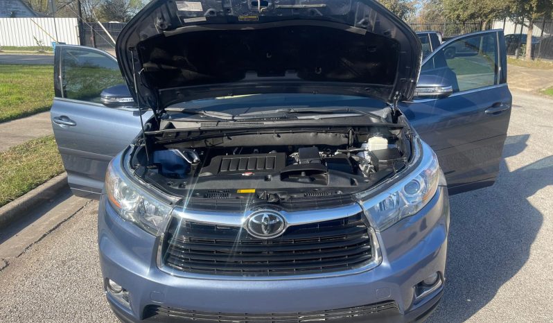 
								2016 Toyota Highlander full									