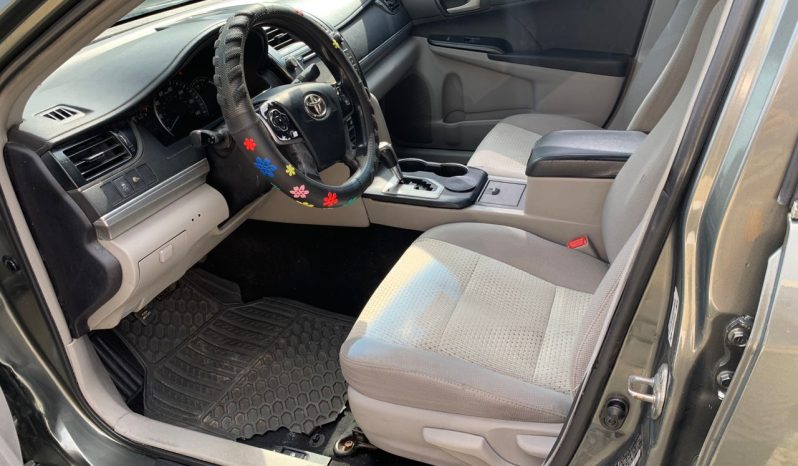 
								2012 Toyota Camry full									