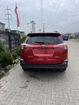 
										2018 Toyota RAV4 full									