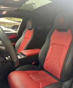 
										2020 Lamborghini Urus full									