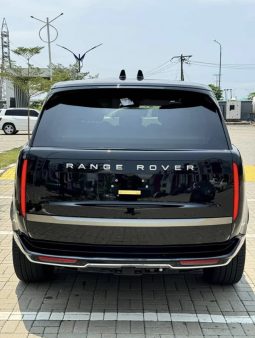 
										2024 Land Rover Vogue full									