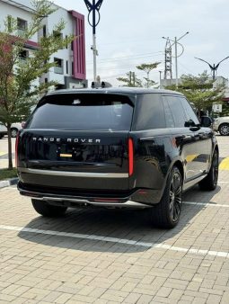 
										2024 Land Rover Vogue full									