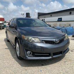 
										2013 Toyota Camry full									