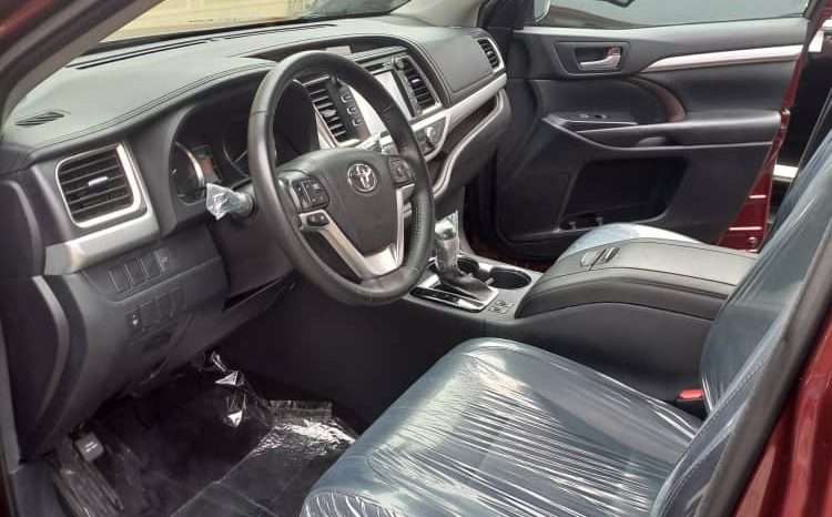 
								2018 Toyota Highlander full									