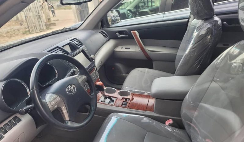 
								2009 Toyota Highlander full									