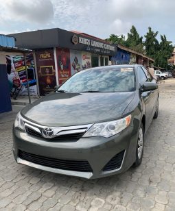 
										2012 Toyota Camry full									