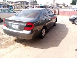 
										2004 Toyota Camry full									