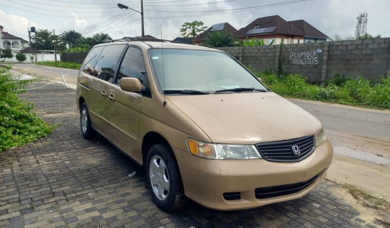 
								2002 Honda Odyssey full									