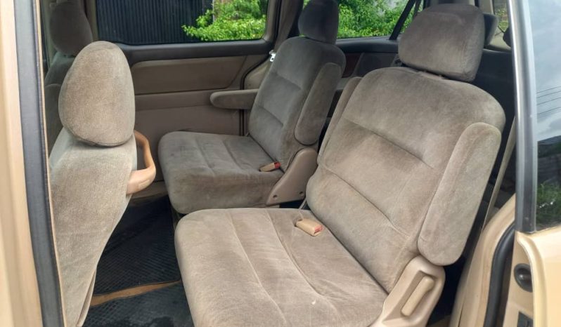 
								2002 Honda Odyssey full									