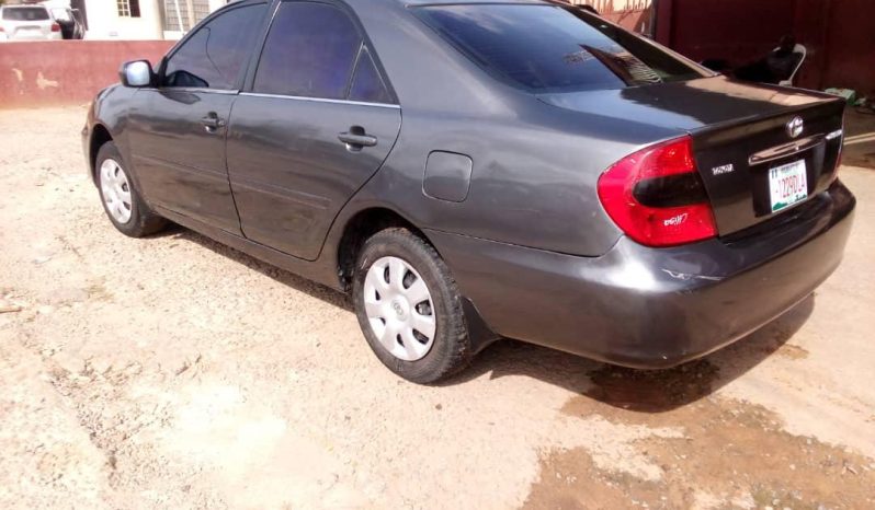 
								2004 Toyota Camry full									