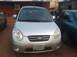 
										2010 Kia Rio full									