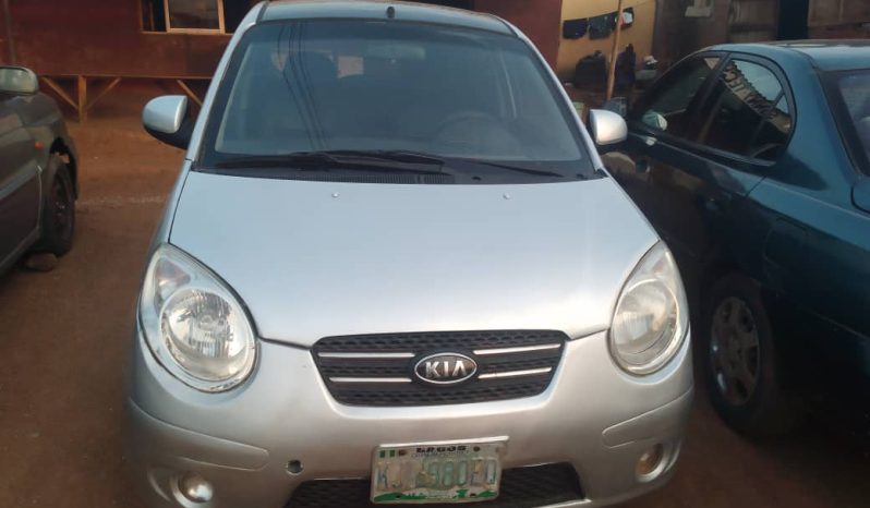 
								2010 Kia Rio full									