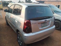 
										2010 Kia Rio full									