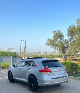 
										2010 Toyota Venza full									