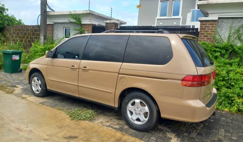 
								2002 Honda Odyssey full									