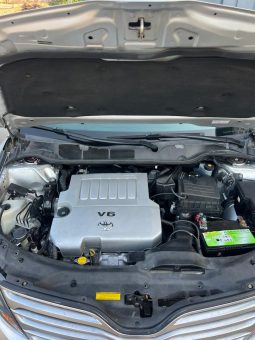 
										2010 Toyota Venza full									