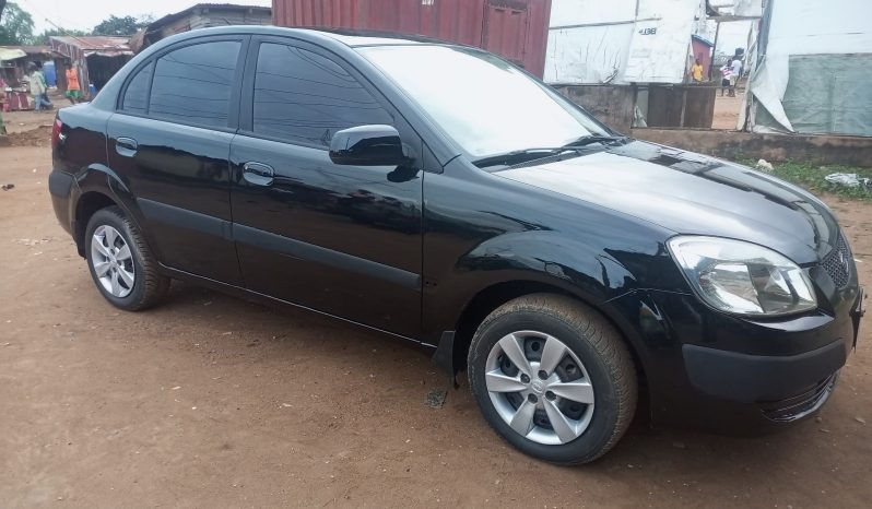 
								2009 Kia Rio full									