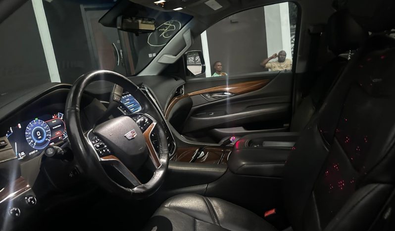 
								2018 Cadillac Escalade full									