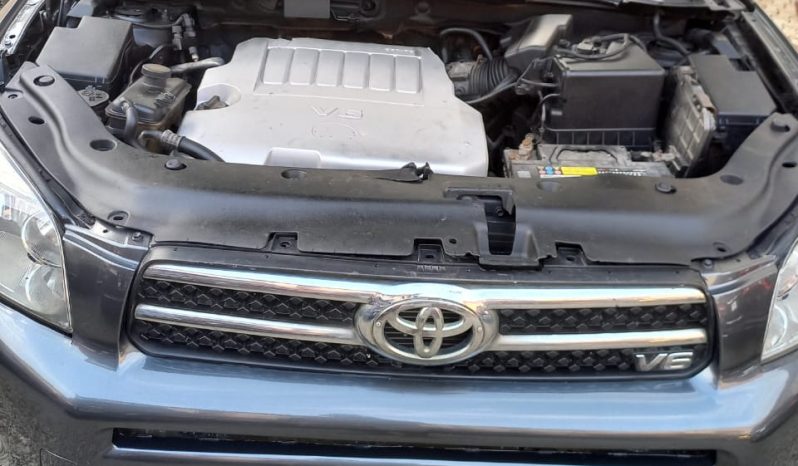 
								2007 Toyota RAV4 full									