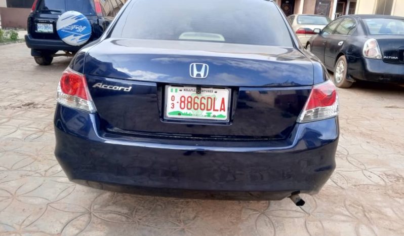 
								2009 Honda Accord full									