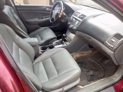 
										2005 Honda Accord full									