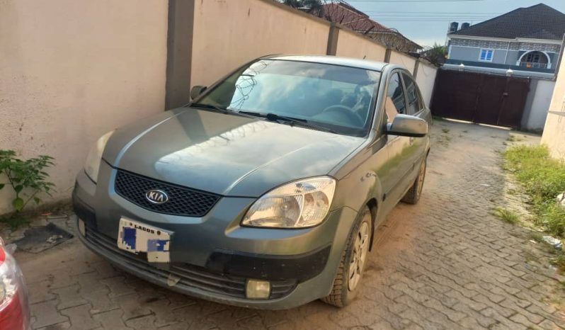 
								2009 Kia Rio full									