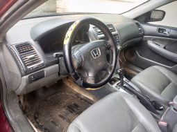 
										2005 Honda Accord full									