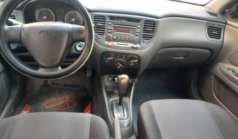 
								2009 Kia Rio full									