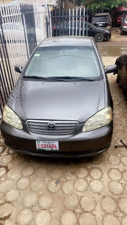 
										2004 Toyota Corolla full									