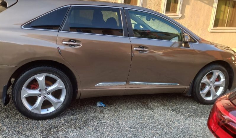 
								2011 Toyota Venza full									