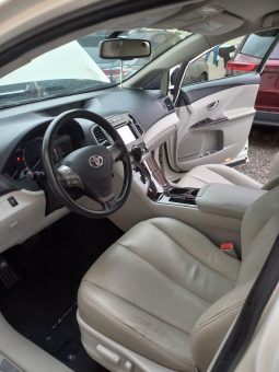 
										2010 Toyota Venza full									