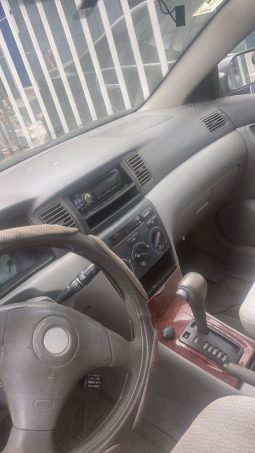 
										2004 Toyota Corolla full									