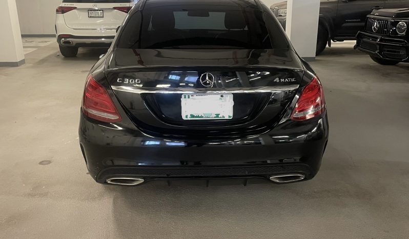 
								2015 Mercedes-Benz C 300 full									