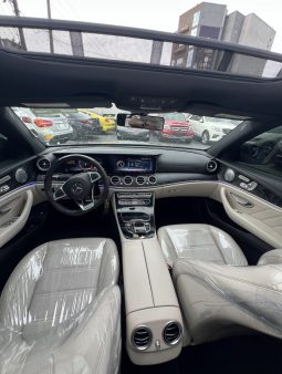 
										2017 Mercedes-Benz E 43 full									